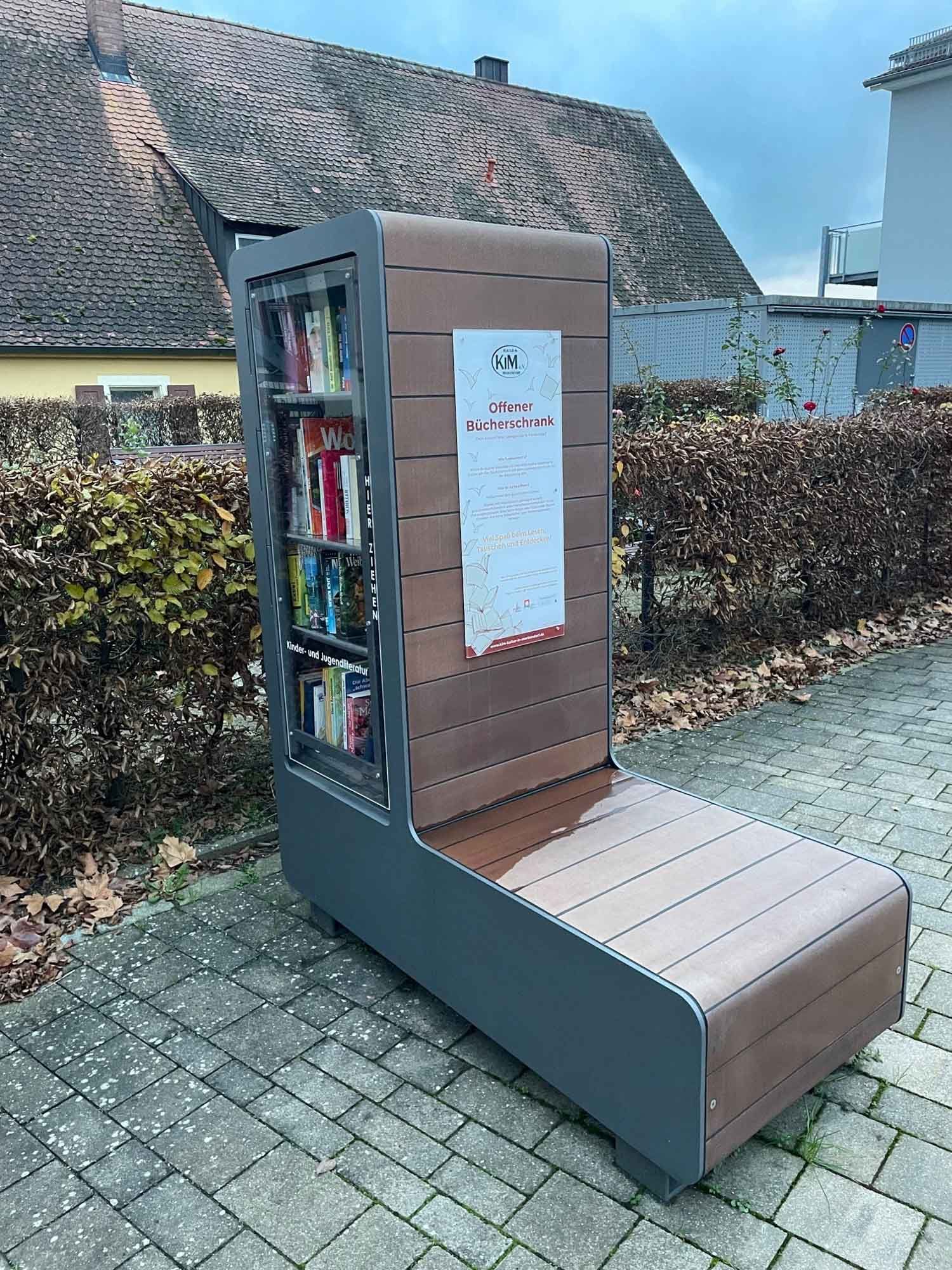 Mobiler Bücherschrank